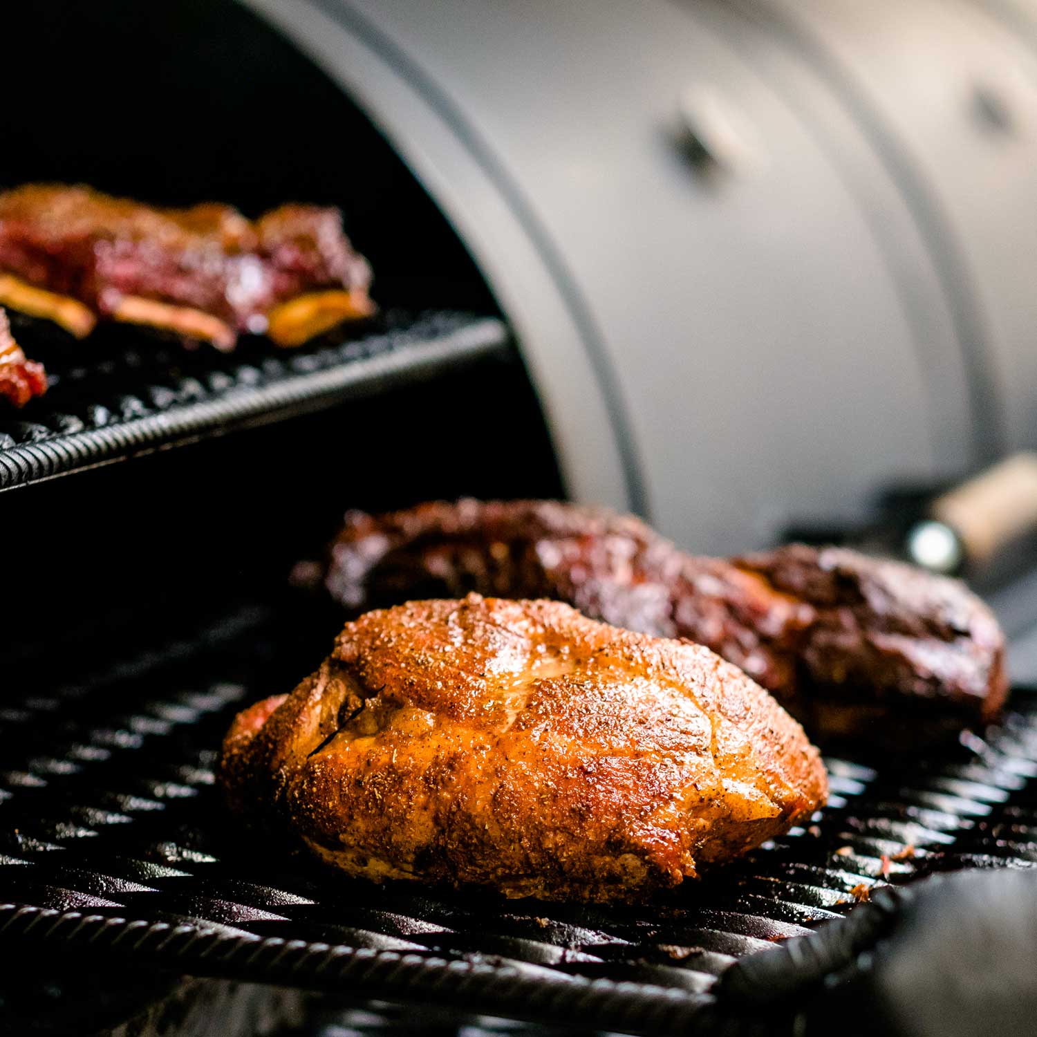 Pig of the Month BBQ BBQ Deluxe Pulled Pork Feast: Feeds 6-8