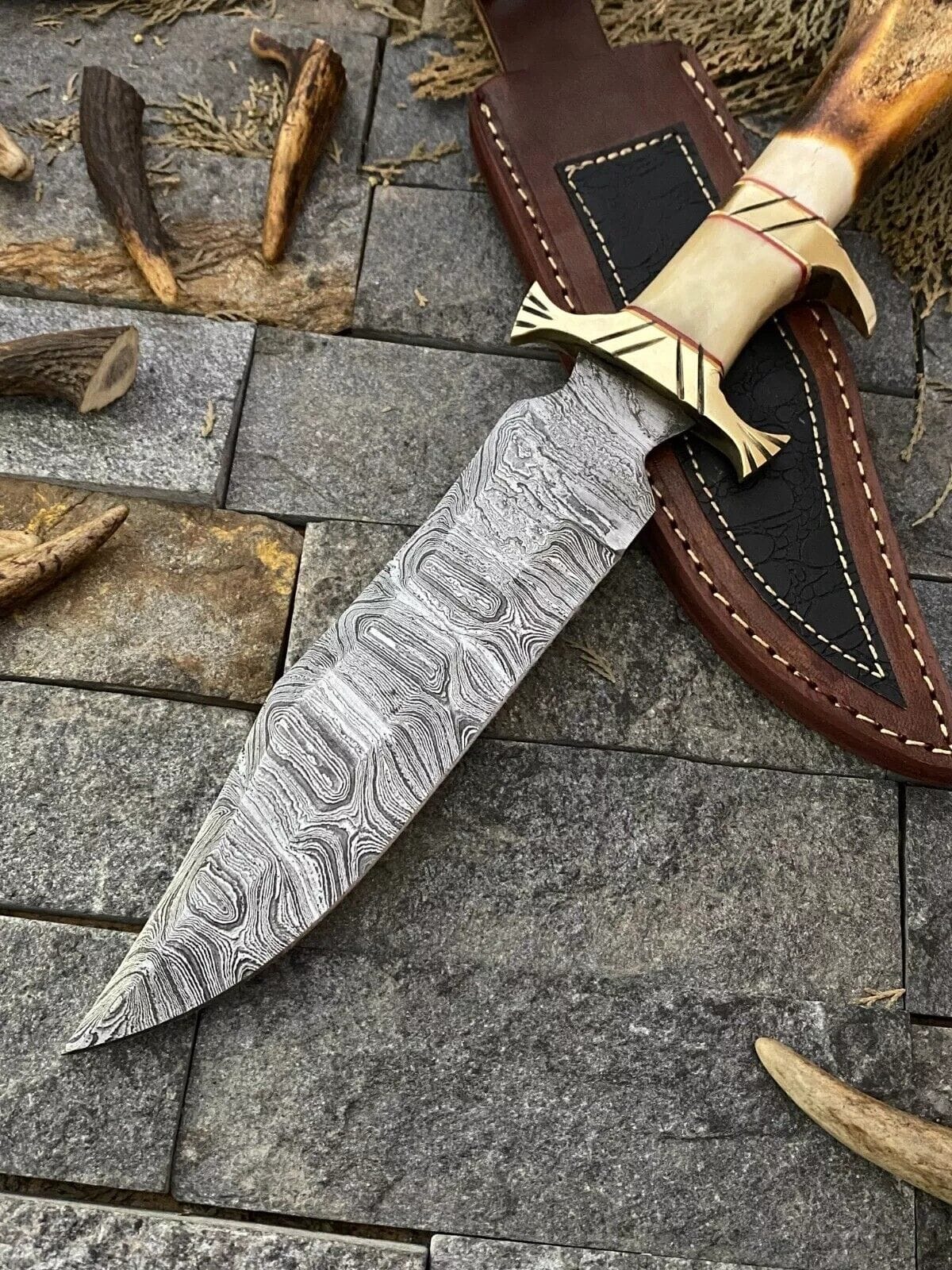 Texan Knives Bowie Knives Custom Handmade Damascus Steel Bowie Knife – 13-Inch Blade with Bone and Brass Guard Handle, Includes Leather Sheath