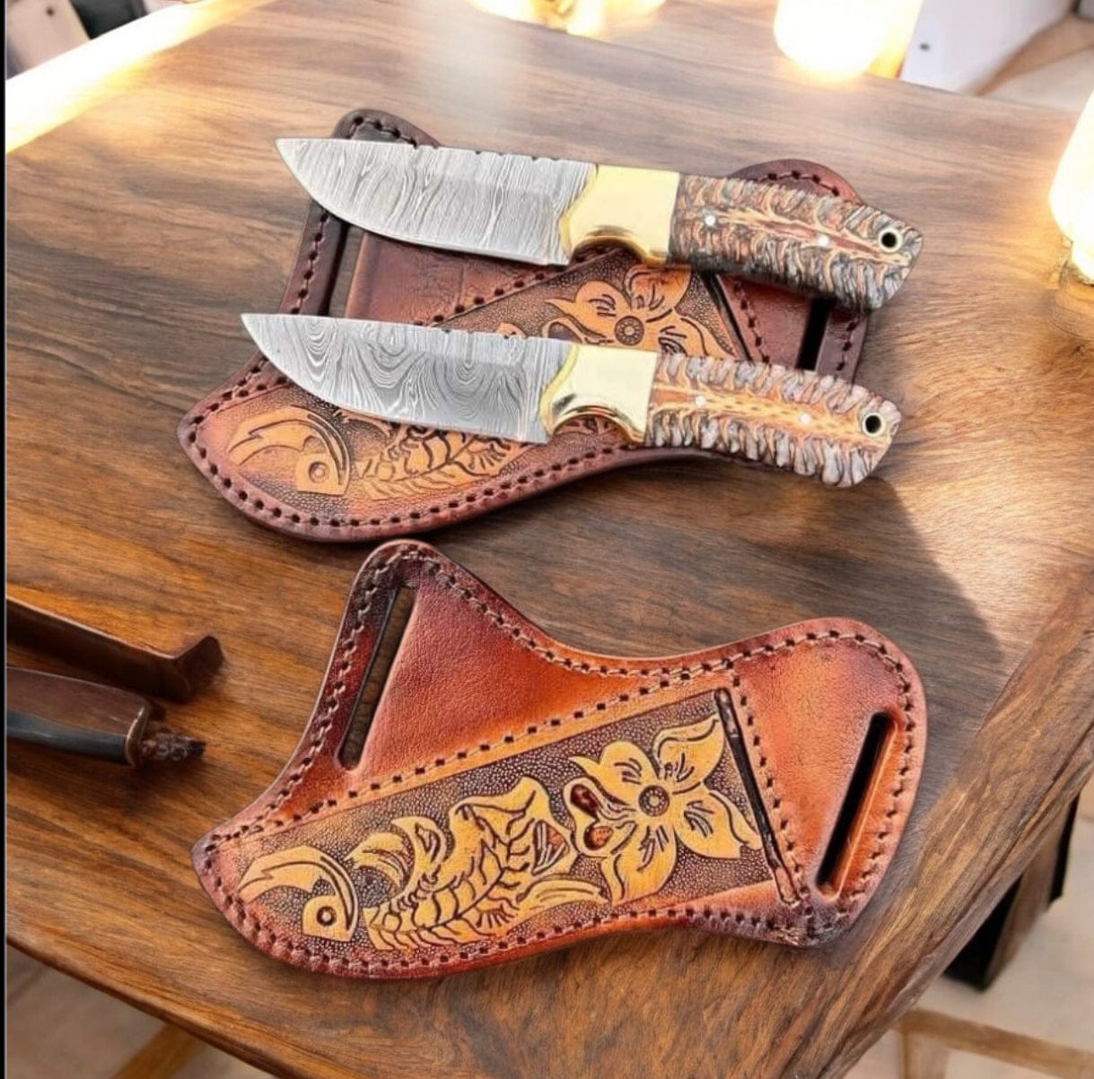 Texan Knives Cowboy Knife Western Cowboy Knife – Damascus Steel, Pine Cone Resin & Brass Handle