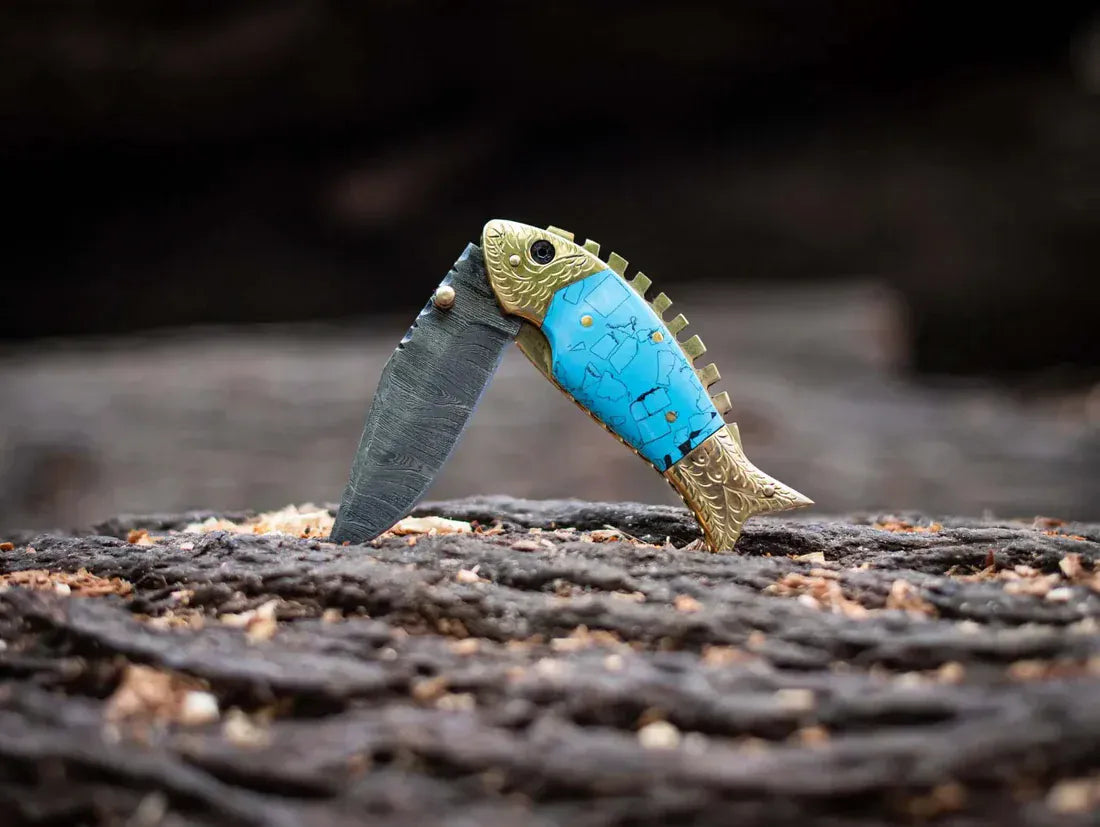 Texan Knives Folding Knives Custom Handmade Fish Style Damascus Steel Folding Knife with Epoxy Resin Handle & Brass Accents - Includes Leather Sheath
