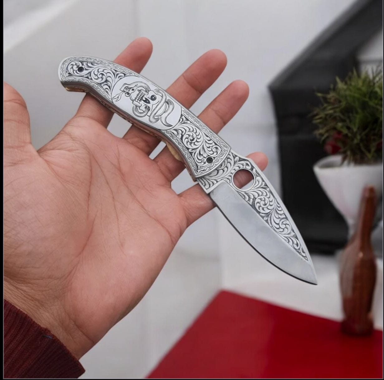 Texan Knives folding knives Hand Engraved J2 Steel Pocket Knife – 7.5" Folding EDC with Leather Case