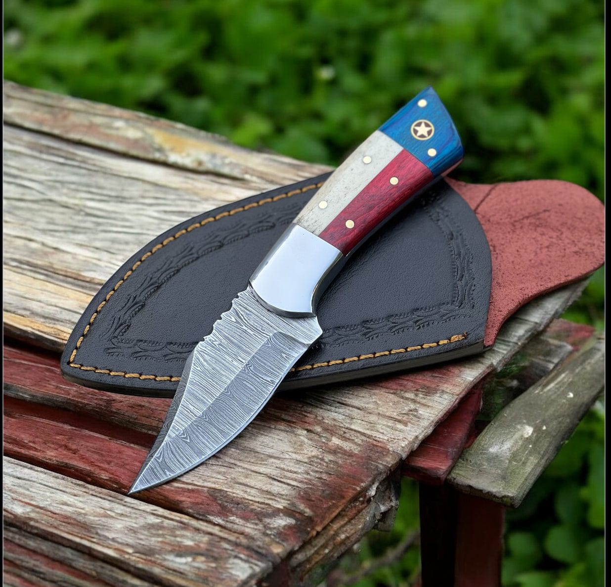 Texan Knives Hunting Knives Custom Handmade Texas Flag Damascus Steel Hunting Knife with Exotic Wood-Bone Handle