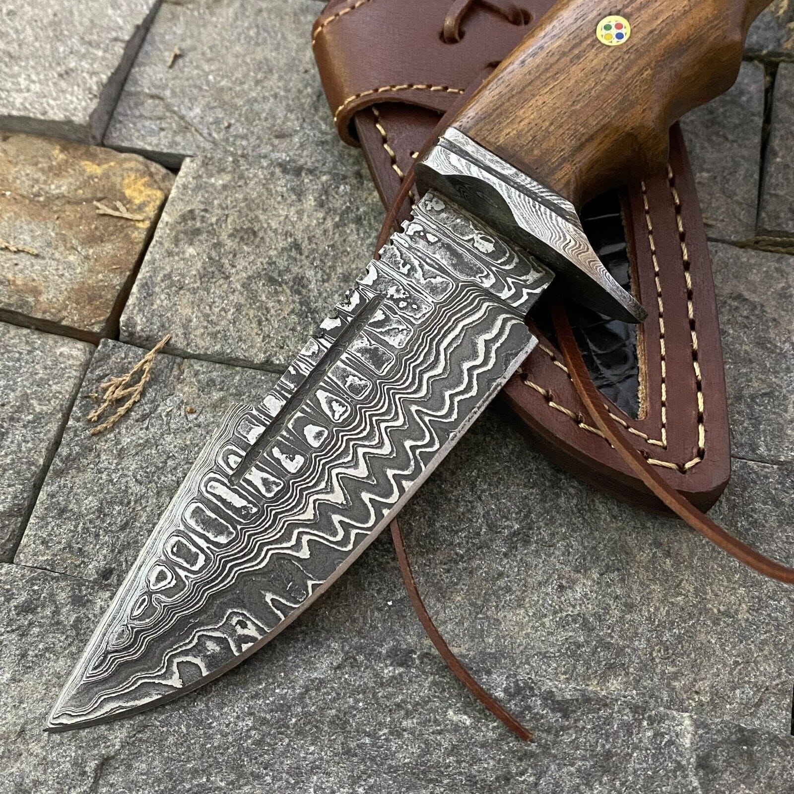 Texan Knives Hunting Knives 🔥 Handmade Damascus Steel Hunting Knife – Rosewood Handle & Damascus Guard + Leather Sheath