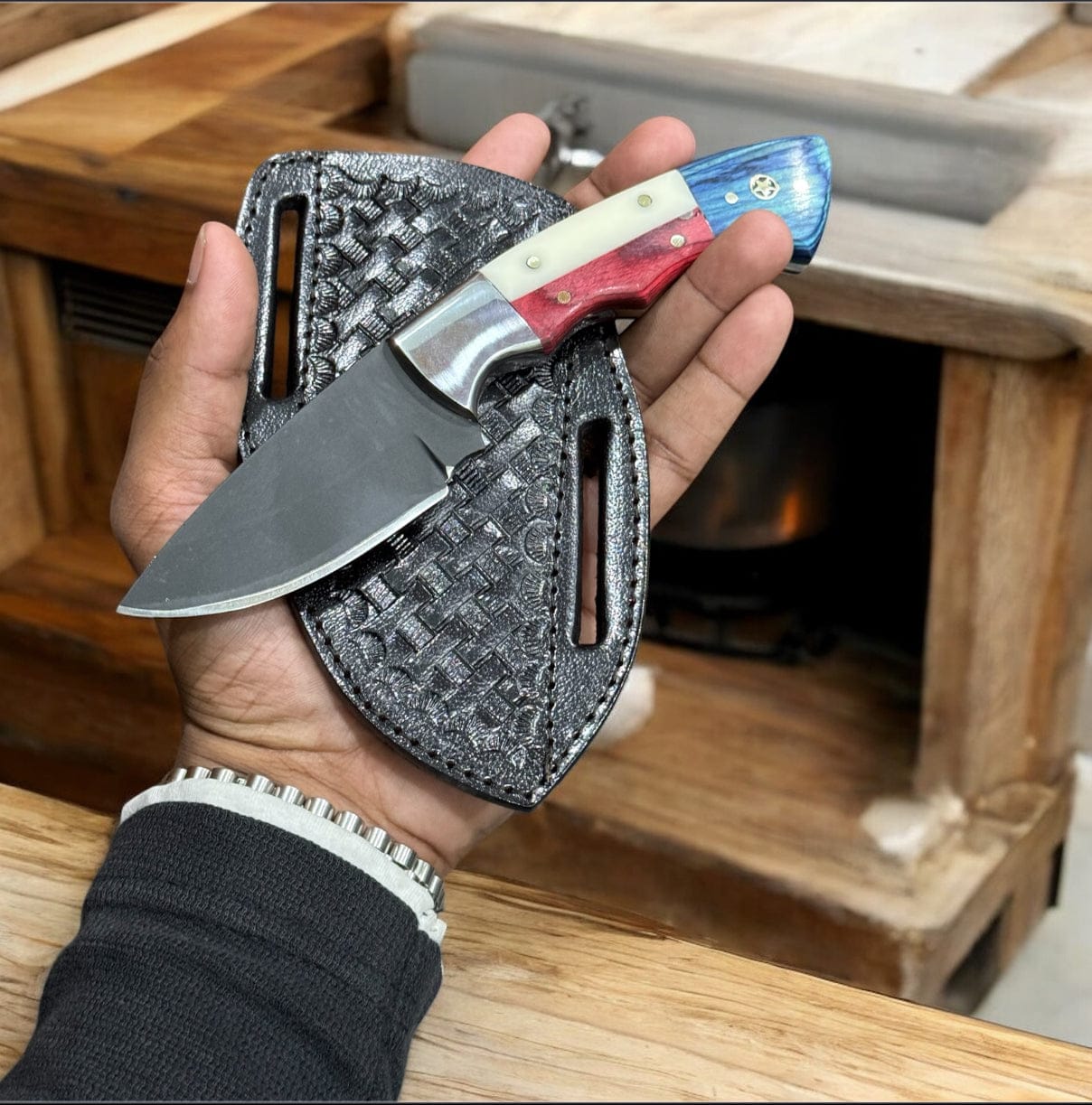 Texan Knives Hunting Knives Premium J2 Steel Hunting Knife with Texas Flag Handle & Leather Case – 6.25"