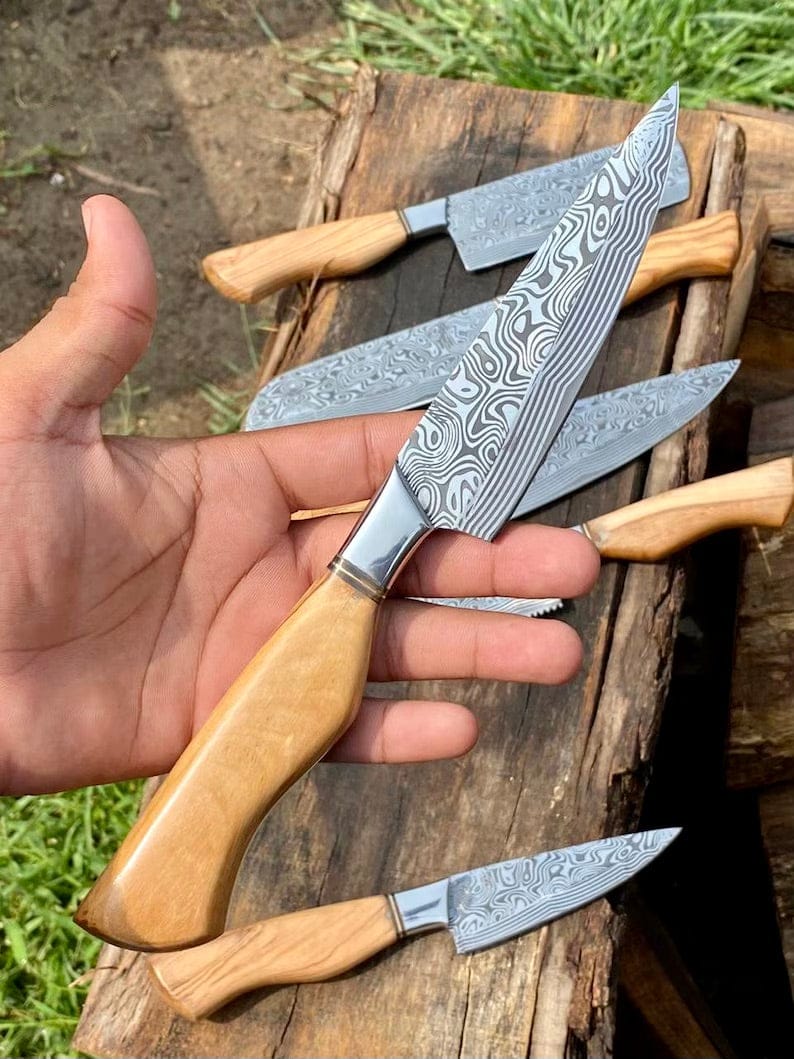 Texan Knives Kitchen knives set Sharp Kitchen Knife Set – 13" Damascus Steel Blade, Olivewood Handle & Leather Sheath