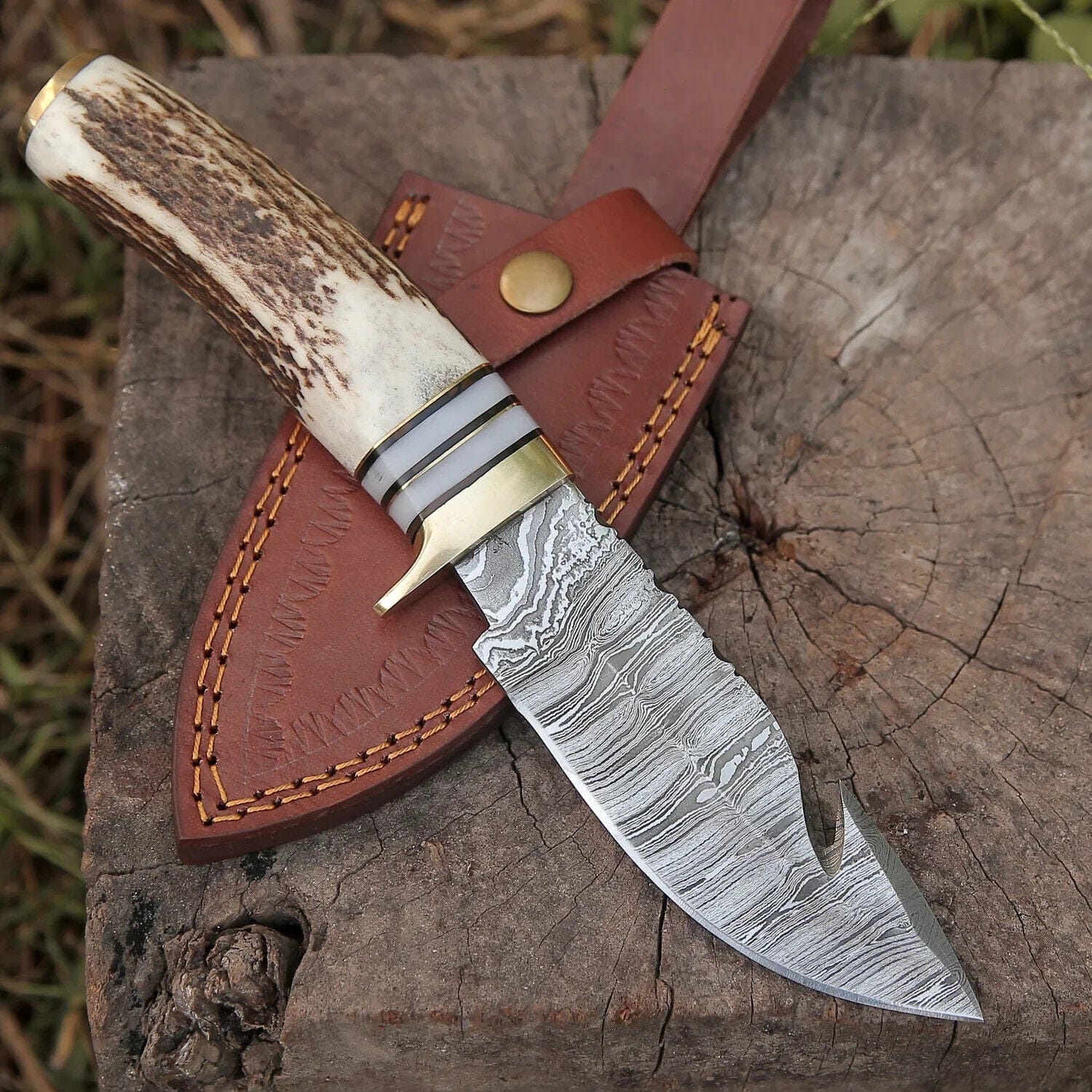 Texan Knives skinning knives Custom Handmade Damascus Steel Guthook Skinning Knife – 9" Stag Horn Handle with Brass Guard & Leather Sheath