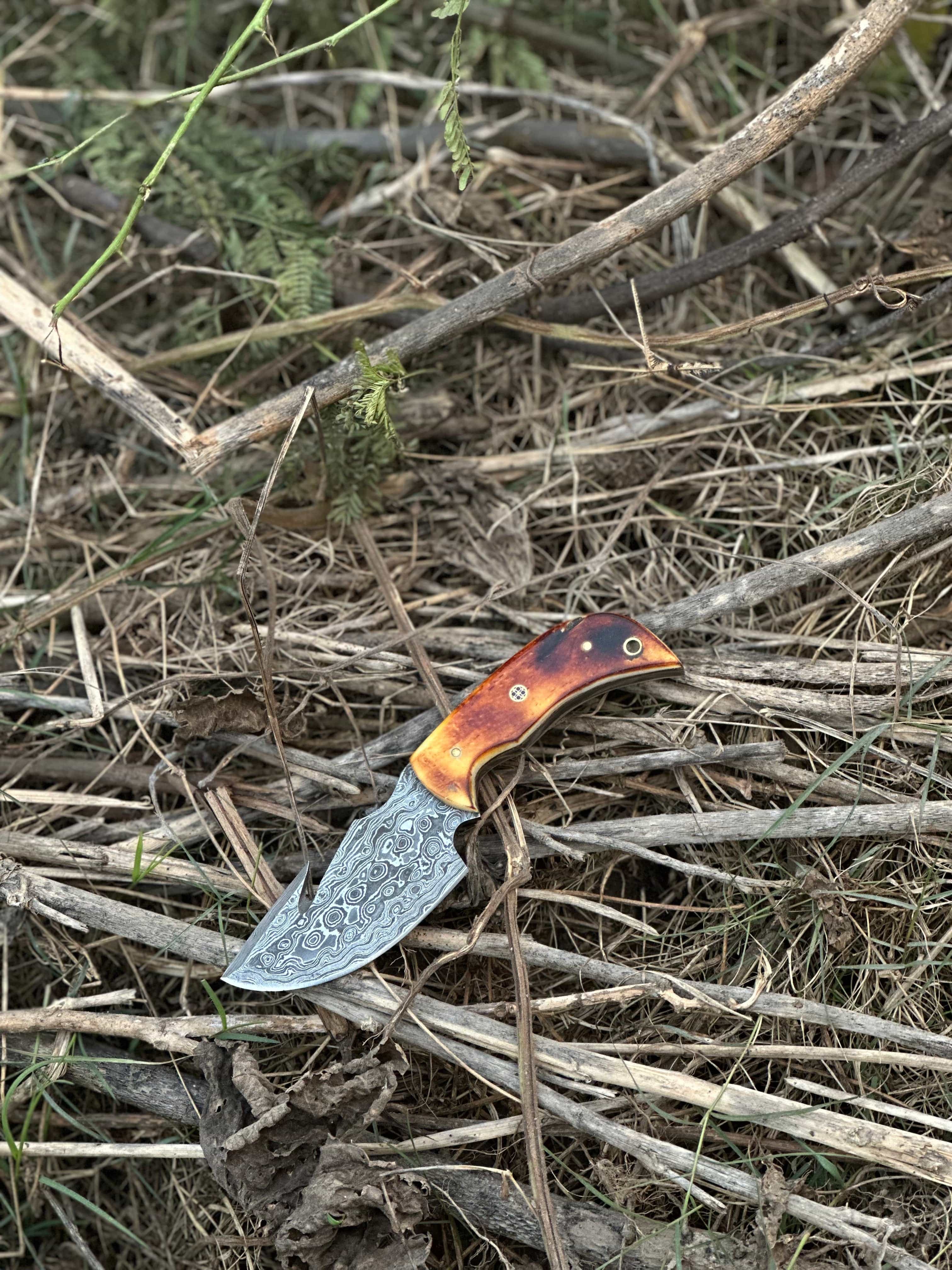 Texan Knives skinning knives Custom Handmade Damascus Steel Guthook Skinning Knife with Camel Bone Handle - 7.5” Blade with Leather Sheath