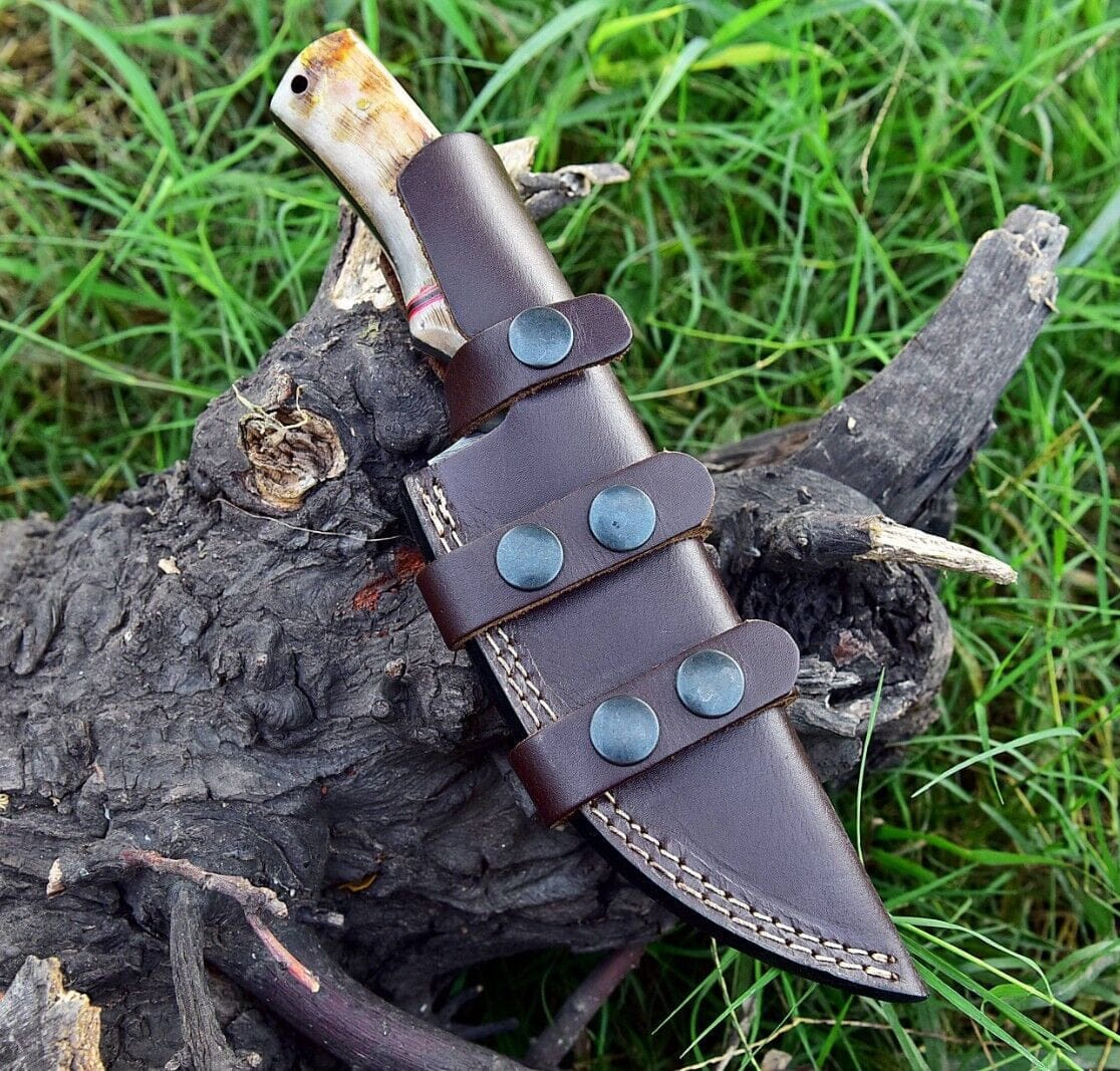 Texan Knives Skinning Knives Custom Handmade Damascus Steel Skinner Knife with Sheep Horn Handle – 4.5" Blade