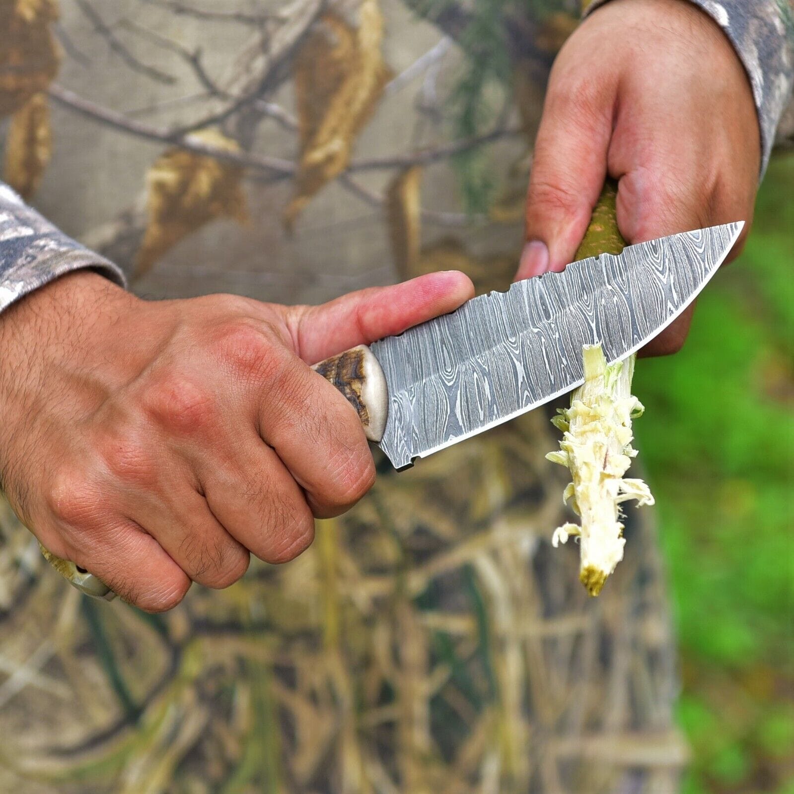Texan Knives Skinning Knives Custom Handmade Damascus Steel Skinner Knife with Sheep Horn Handle – 4.5" Blade