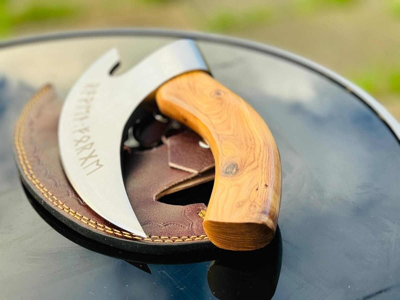 Texan Knives viking pizza cutter Vikings Pizza Cutter – Custom Handmade 8-Inch J2 Steel Blade with Wooden Handle