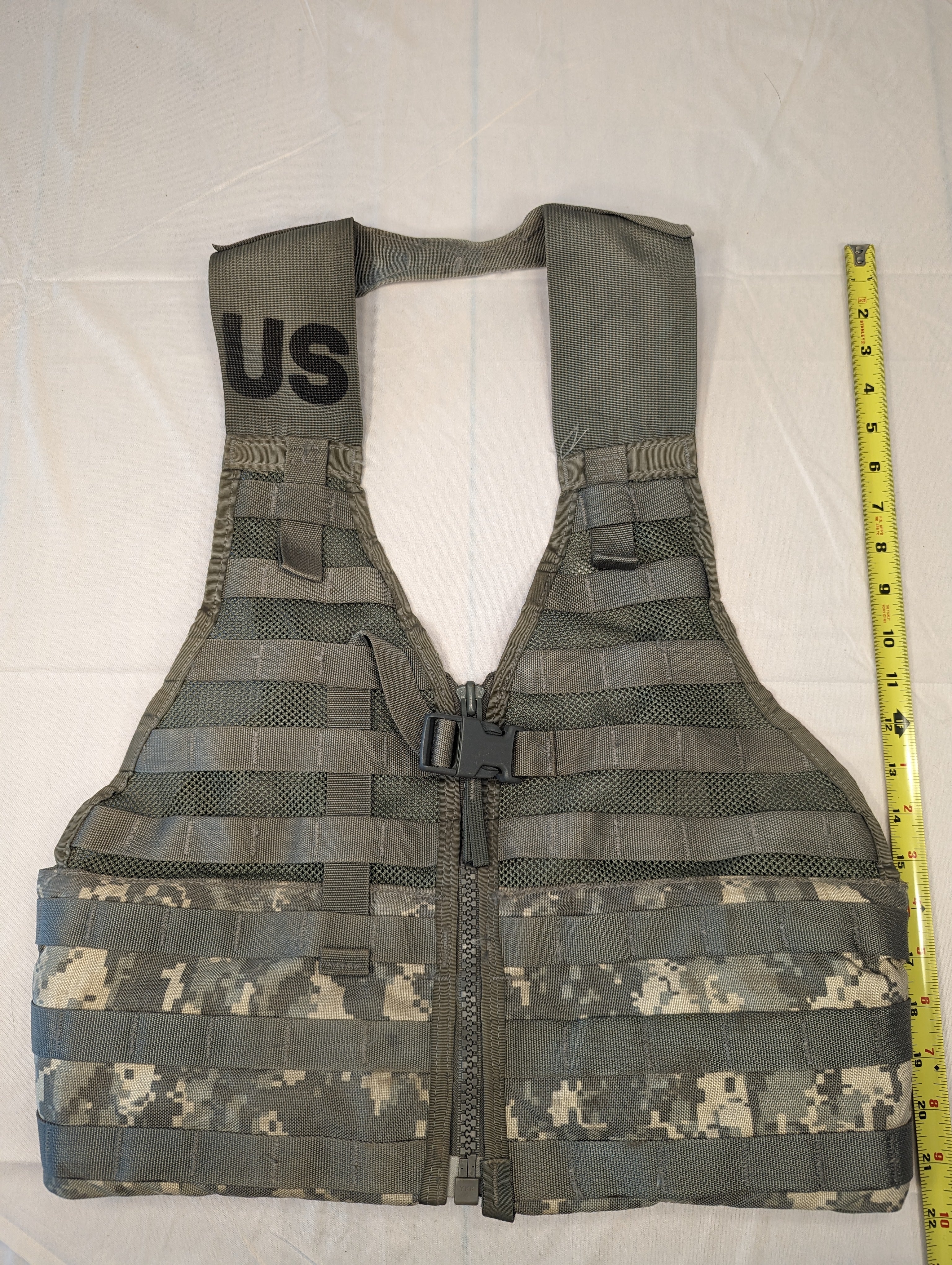 Fighting Load Carrier - ACU